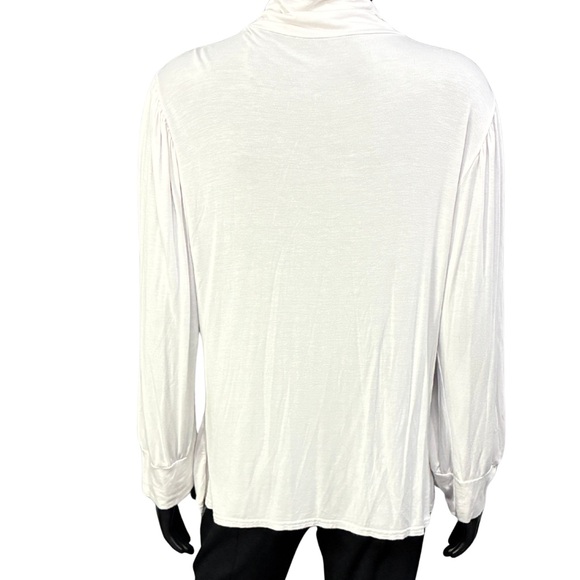 Elegant White Lace Women's Top - Picture 2 of 2